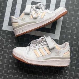 Adidas Originals- Women’s Forum Low ‘White Ecru Tint Gum’